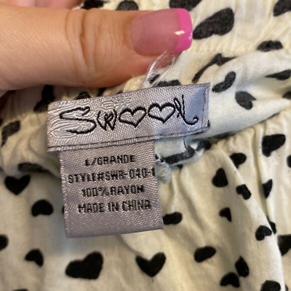 White and black heart romper- Size Large - Picture 5 of 5